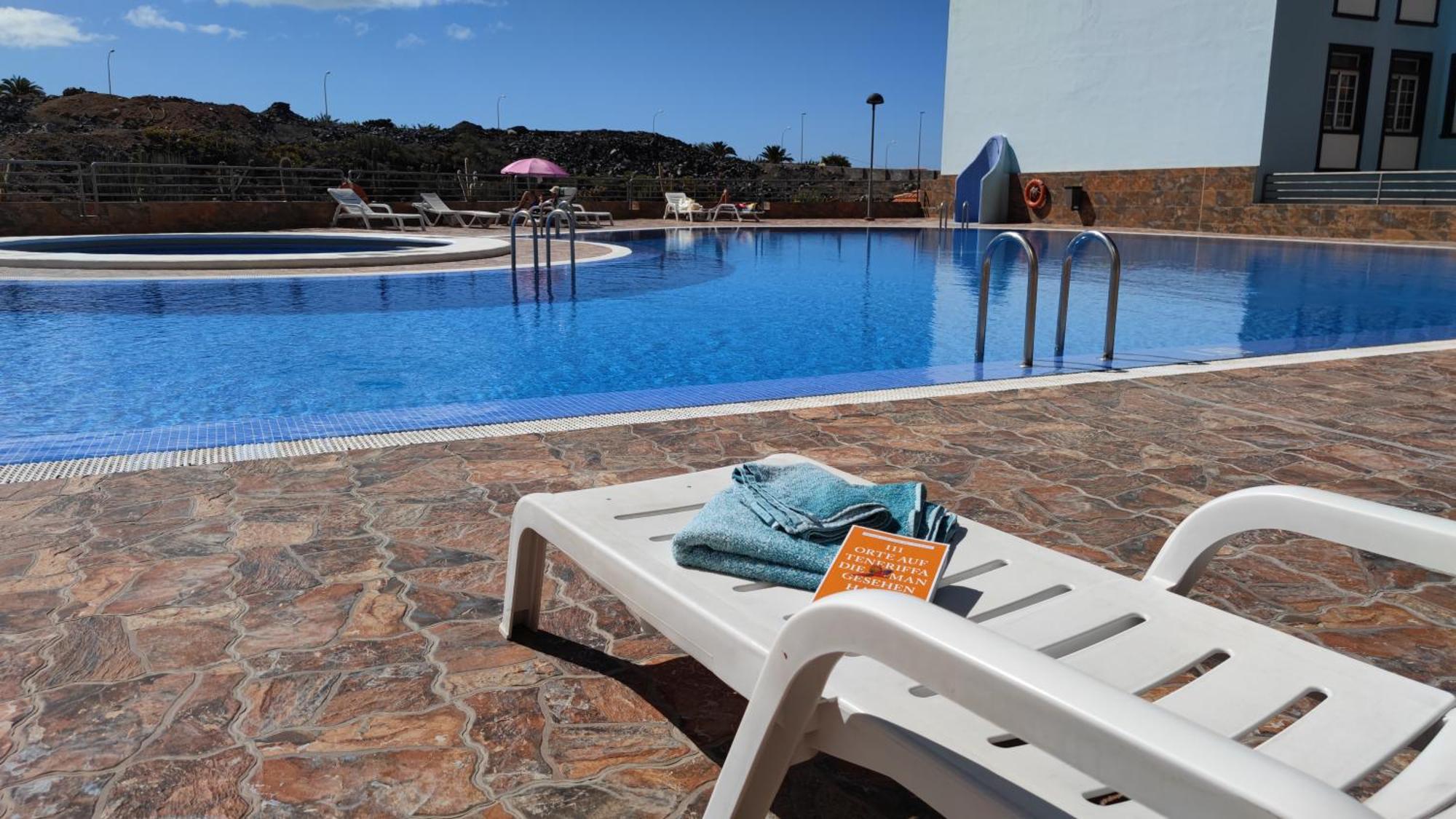 Huebsche Ferienwohnung Mit 2 Schlafzimmern, Pool Und Wlan, Strandnaehe กาเยาซัลวาเค ภายนอก รูปภาพ