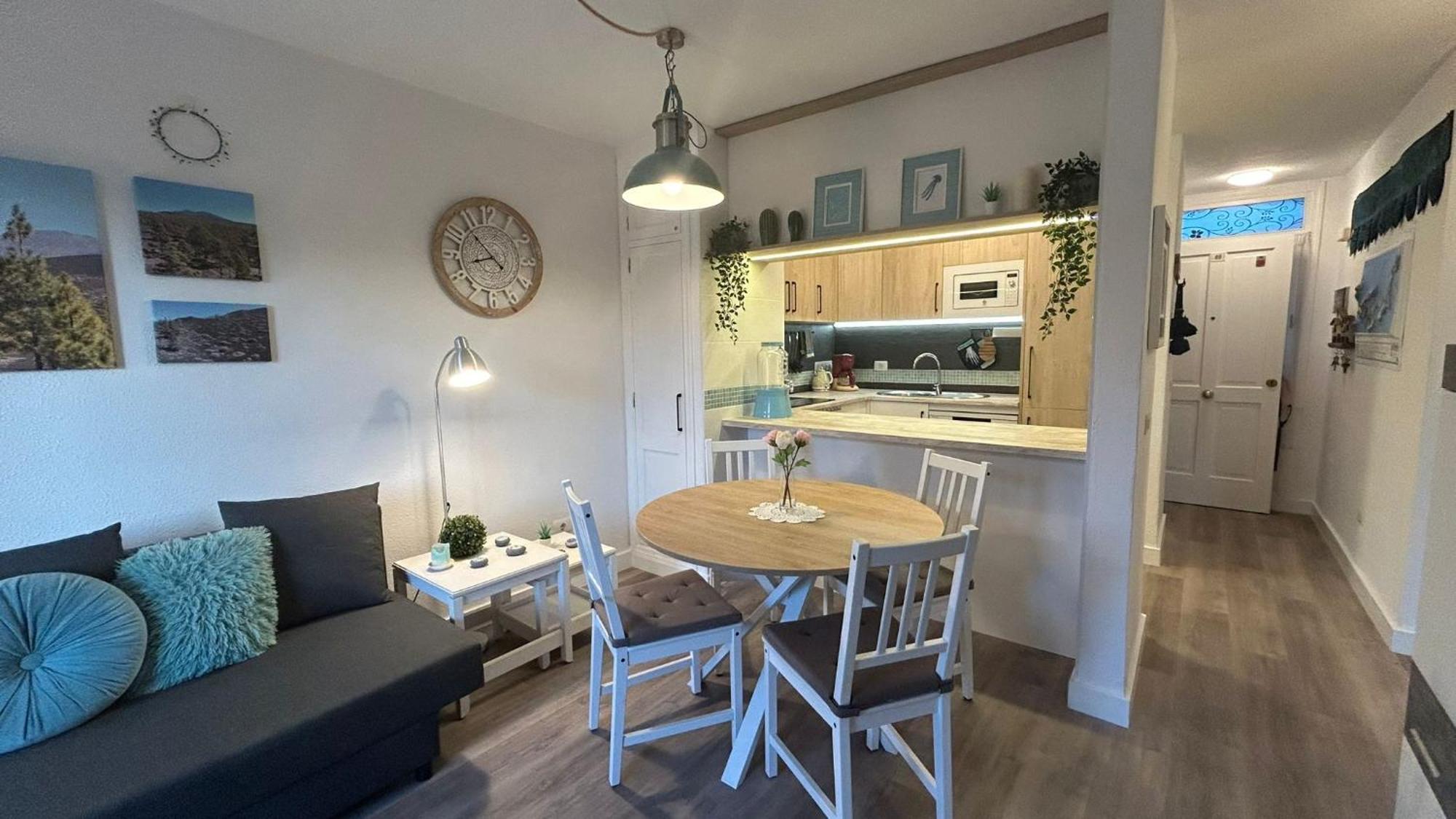 Huebsche Ferienwohnung Mit 2 Schlafzimmern, Pool Und Wlan, Strandnaehe กาเยาซัลวาเค ภายนอก รูปภาพ